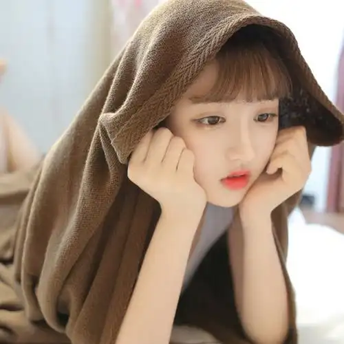 双手托腮醉相思