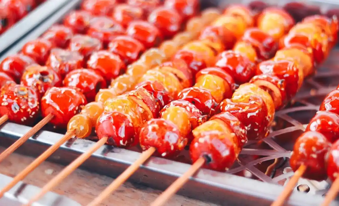 原创摄影 #从小长大的地方 #北京糖葫芦 十二月份第一天的 - 抖音