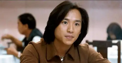 他是张柏芝初恋男友,曾拍6部《古惑仔》,今酒吧商演捞金_朱永棠