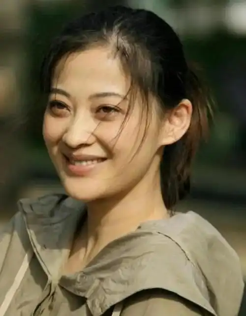 梅婷:拒绝名导演,砸400万给前夫拍片,二婚也幸福