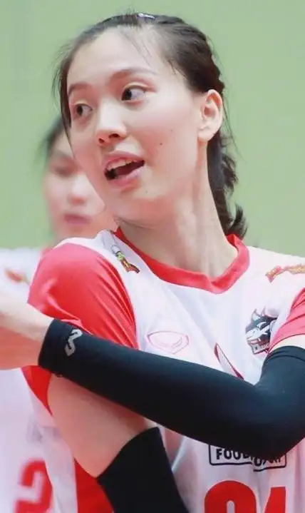 郑益昕!跟着小清新学习滚球球~-体育视频-搜狐视频