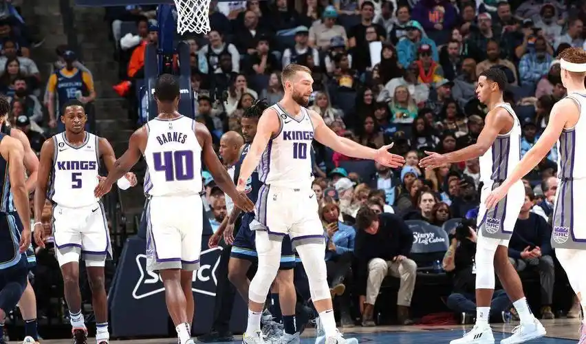 夕阳无限好,只是近黄昏!有一说一:国王队已经达到了上限_球员_福克斯_