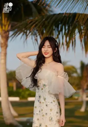 nene郑乃馨海岛纱裙大片
