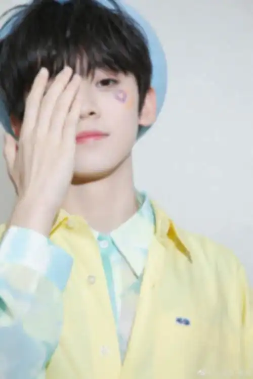 漂亮姐姐@我是娜扎 和帅气弟弟@tf家族-左航 快本同台