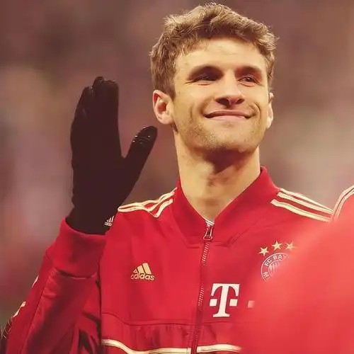 穆勒抢占空间的能力主要有二:一是发现快,对比赛的洞察能力,让他能