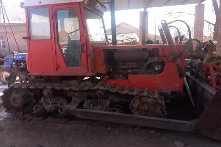 【第一次拍卖】东方红链轨车