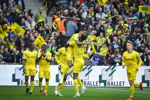 新华社/法新当日,在2018-2019赛季法国足球甲级联赛第28轮补赛中,南特