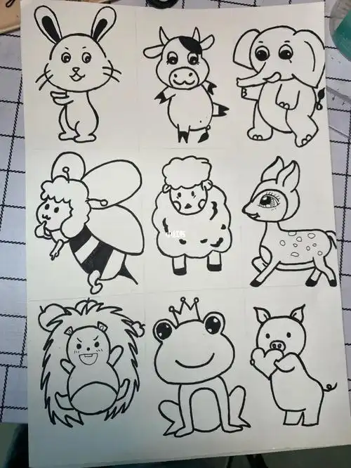 好多小动物看书简笔画