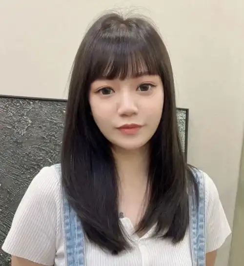 不染不烫直发披发发型 清新又甜美巨显气质_直发发型 - 美发站