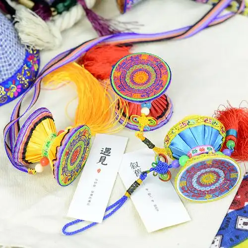 特色广西壮族馆壮锦壮布艺铜鼓挂件记念礼品民间铜鼓