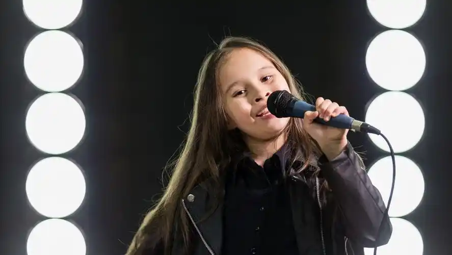 教唱歌吧-百度贴吧--唱歌不是天生就好听,主要是看你用不用心--业余