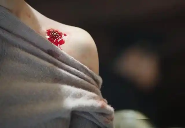 新世界田丹波波你俩是中枪还是变魔术真是见证奇迹的时刻