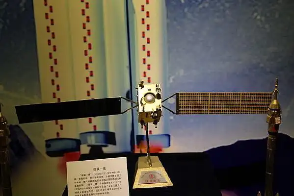 嫦娥一号直-9直升机模型中国尖兵侦察卫星返回舱返回式遥感卫星中国