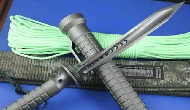 大名鼎鼎的三棱军刺,解放军为啥不装备?答案很简单,不是被禁用