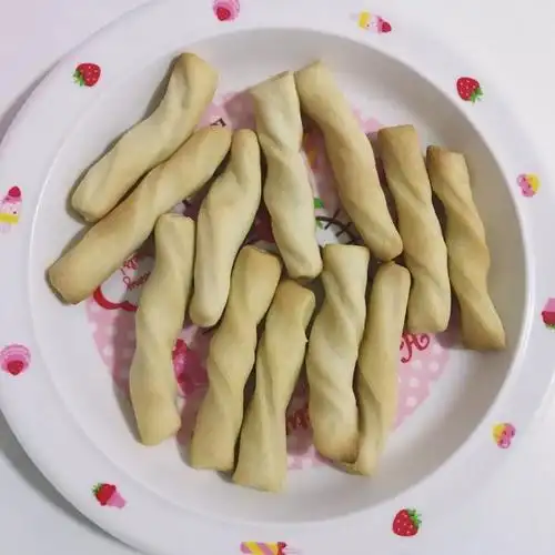 大梦梦小萌萌做的婴儿磨牙棒(无蛋无糖无油版)