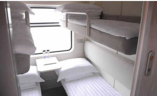 软卧车厢软卧车厢软卧车厢