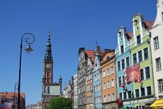 上西里西亚省当局禁止契森德意志人在公共场合使用德语,解雇当地企业