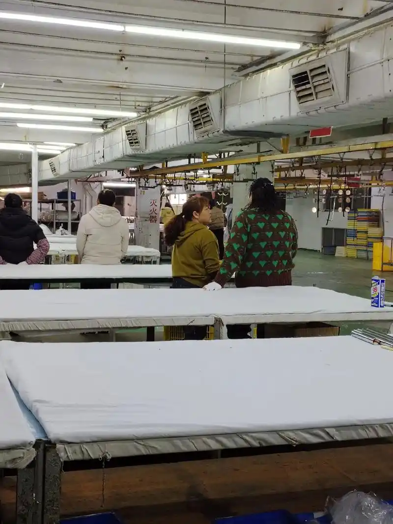 工厂实拍视频 ,拼搏挣钱的样子 ,今天开始干活,生产车间忙碌 - 抖音