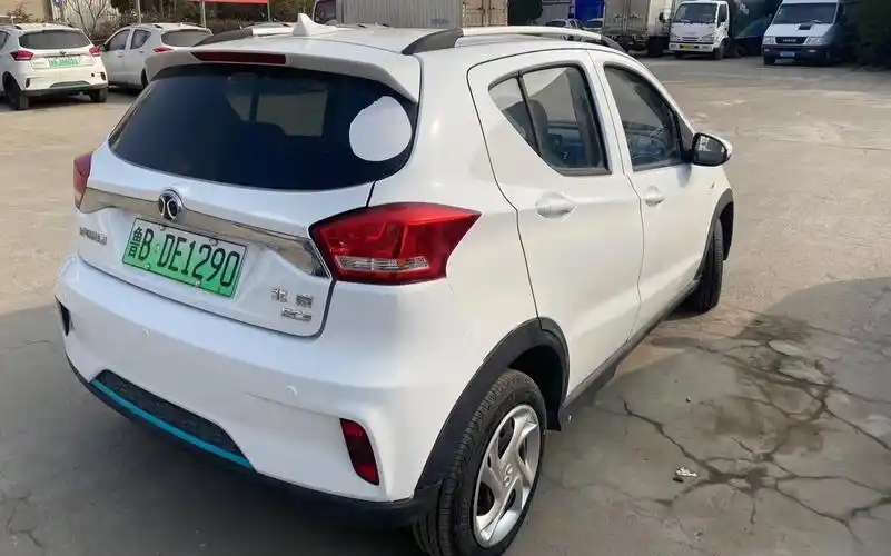 新能源汽车.北汽ec3,坐标青岛.续航300公里,18年12 - 抖音