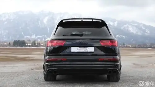 老款奥迪q7改装案例,abt爆改黑武士,力拼x5!