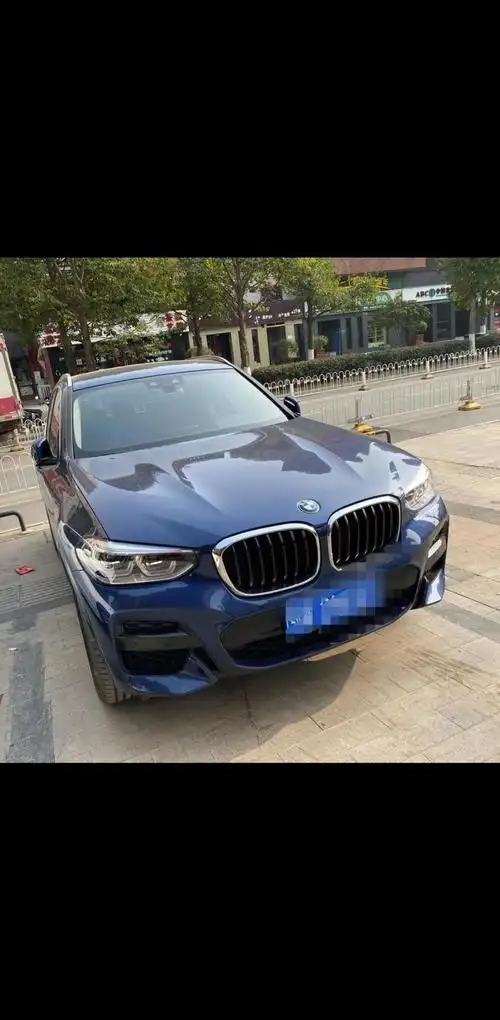 宝马x3,2020年一月份购买的28i运动版的,疫情期间停在车库一个多月了