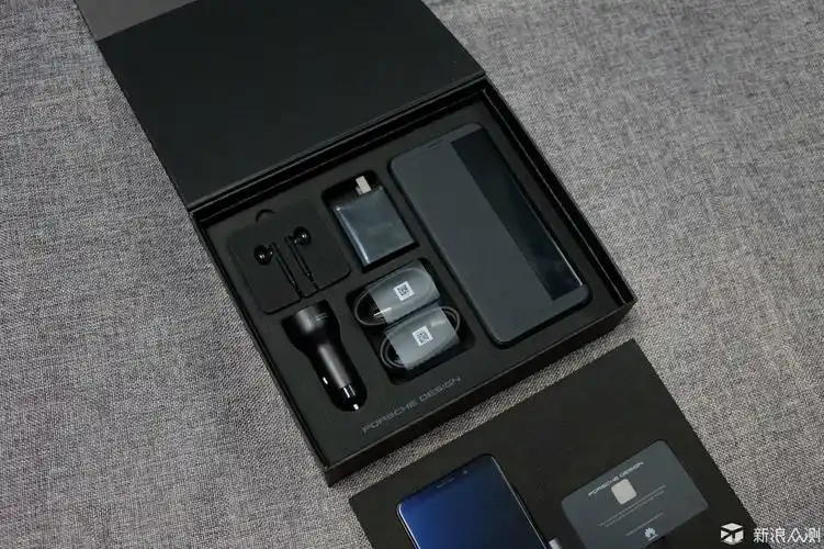 带你感受华为mate 10保时捷设计款的角角落落