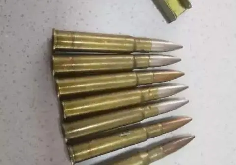 原创世界上最凶残的子弹, 击中后居然无法治愈, 只能等待死亡