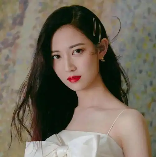 微信头像陈钰琪