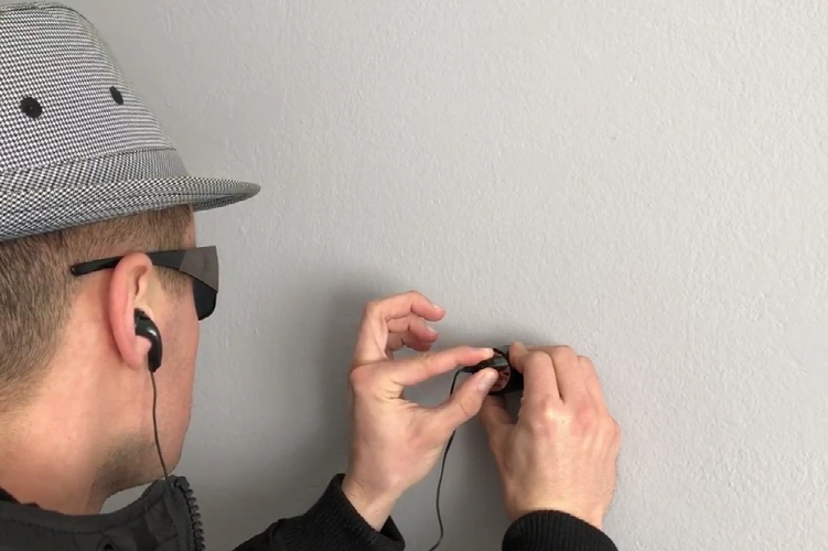 墙壁窃听器拆箱这就叫隔墙有耳