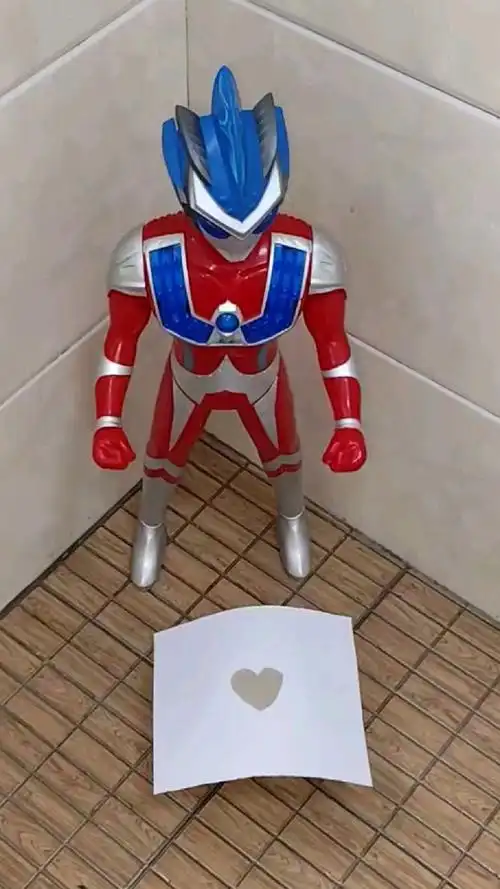 给罗索奥特曼做一杯爱心奶茶