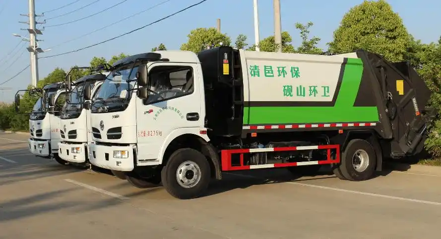 压缩式垃圾车助力垃圾分类 让生活环境更绿色