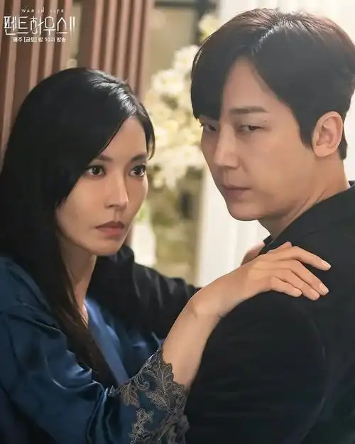 顶级狗血全员恶人韩剧顶楼的爆款秘诀是什么