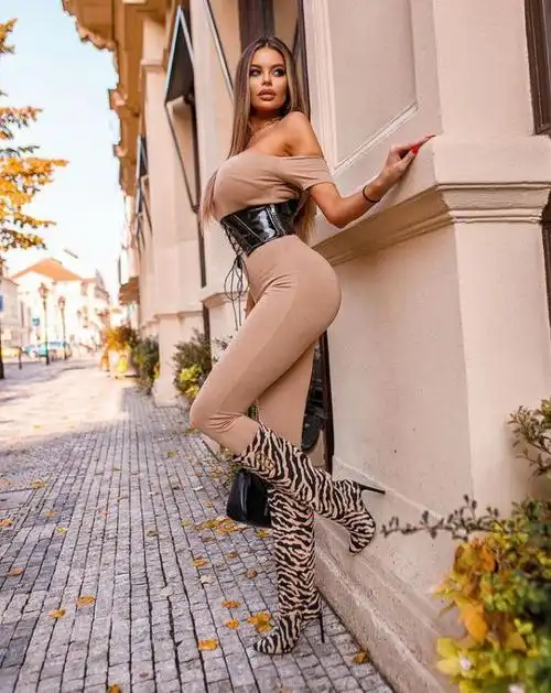 波兰美女超模175cm的身高这身材太好了一起来练同款