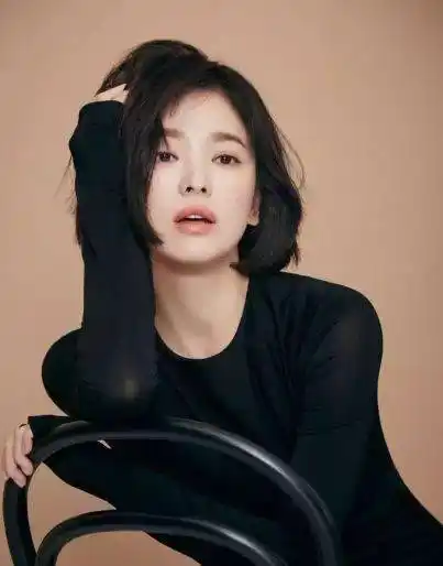 这5款不染发色的黑色短发也很好看有活力不老气