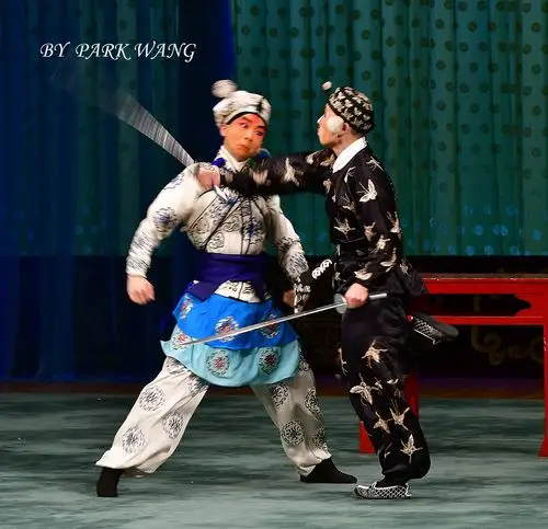 《三岔口》为传统短打武生剧目,故事说的是宋朝年间,焦赞因杀死