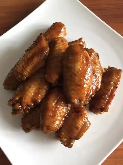 卤鸡翅的做法_美食记