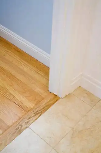 室内,特写,白天,地板,静物,阴影,装饰,反射,影子,房屋,墙,屋子,地面