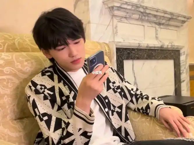 做梦素材  #神仙男友  #宋亚轩  #爱豆