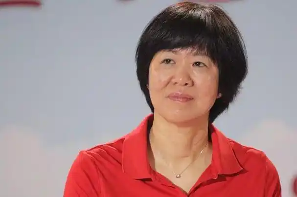 张锦文曾经的女排天才如今的大学教练带领所在大学联赛夺冠