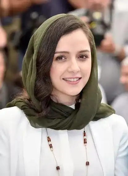 伊朗国宝级女演员taranehalidousti