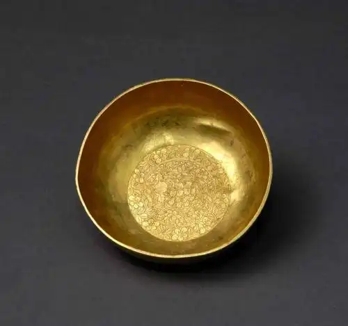 甘肃馆藏精品丨錾刻折枝花卉纹金钵