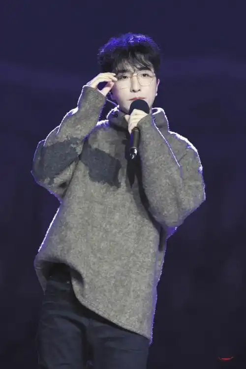 李常超对象他为什么脱离满汉