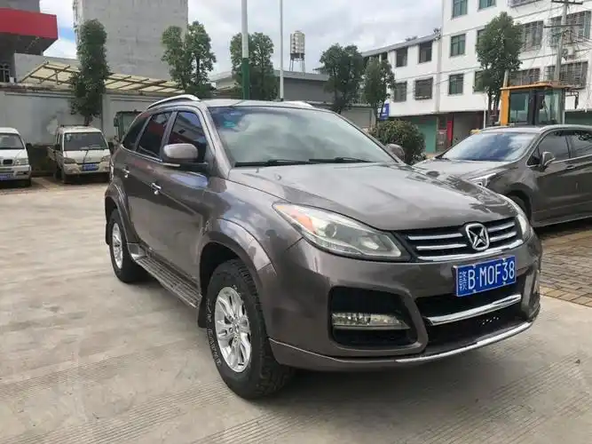 柴油江铃驭胜越野车