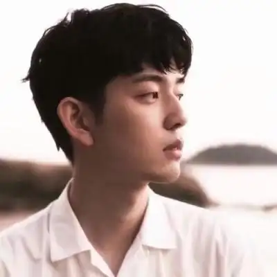 苏瓷:成熟个性男头(高冷 成熟 时_男生头像_我要个性网