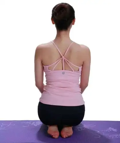 臀部干嘛要垫高垫多高?瑜伽坐姿到底怎么坐?