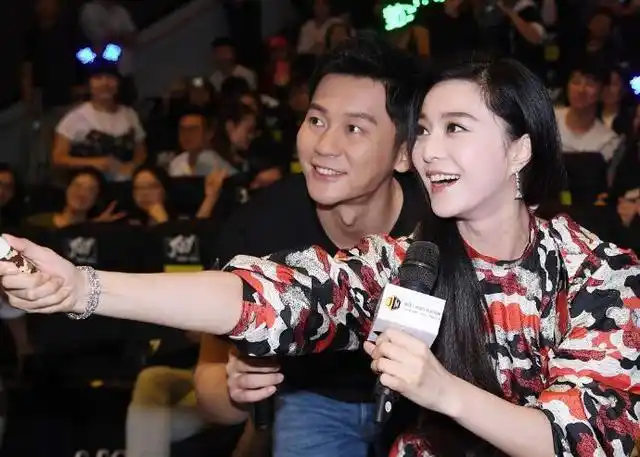 邓超口误说错,范冰冰直接就是两耳光,邓超被狠狠打脸了