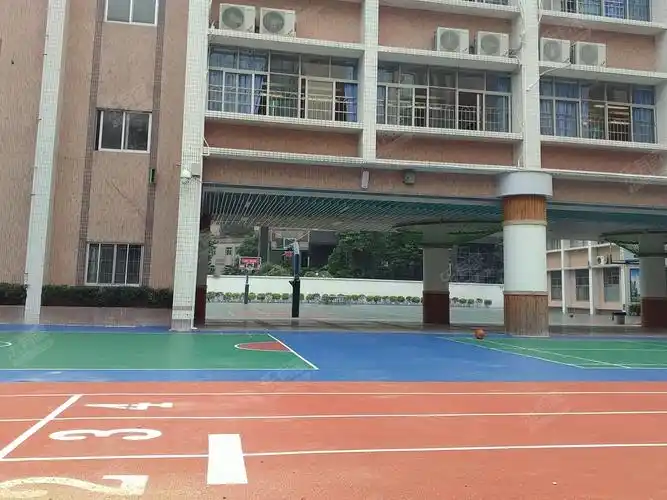 广州市天河区第一实验小学