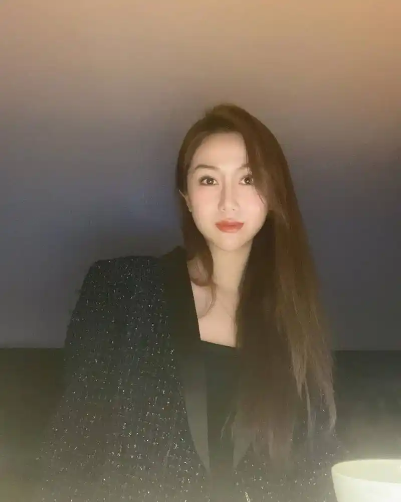 个人照片又被骗子拿去搞相亲孙悦前妻陈露发文请大家认清楚