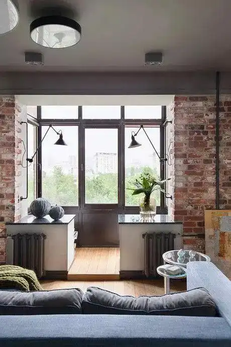 阳台墙垛碍事还不能拆将阳台墙垛装修为休闲角