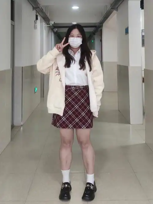 170斤大码学院风乖乖女穿搭